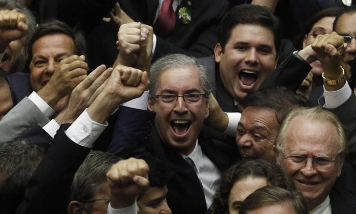 Aliados de Cunha vão esvaziar sessão da cassação.