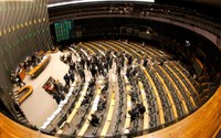 Câmara dos Deputados aprova MP que permite negociação de dívidas tributárias.
