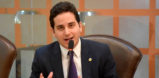 Debates na Assembleia sobre cajucultura e pleitos para legislativos municipais.