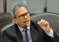 Deputado Hermano Morais lamenta que bancada do PMDB não tenha votado unida na Assembleia.