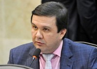 Galeno Torquato solicita equipamentos de saúde para atender região Oeste.