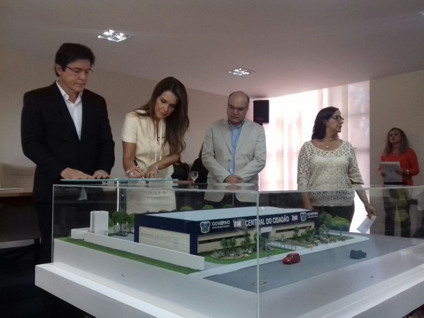 Governador anuncia construção de três novas Centrais do Cidadão em Natal.