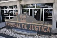 Manutenção da greve dos servidores faz presidência TJRN suspender ponto eletrônico!