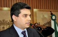 PEC propõe 10% do orçamento para segurança pública no Brasil.