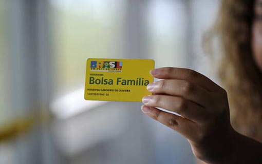 Prefeitos eleitos devem atualizar os dados do sistema do Programa Bolsa Família.