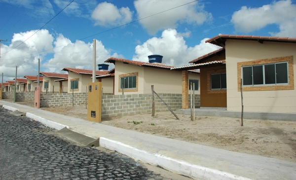 Presidente da Assembleia Legislativa pleiteia programas habitacionais para municípios do RN.