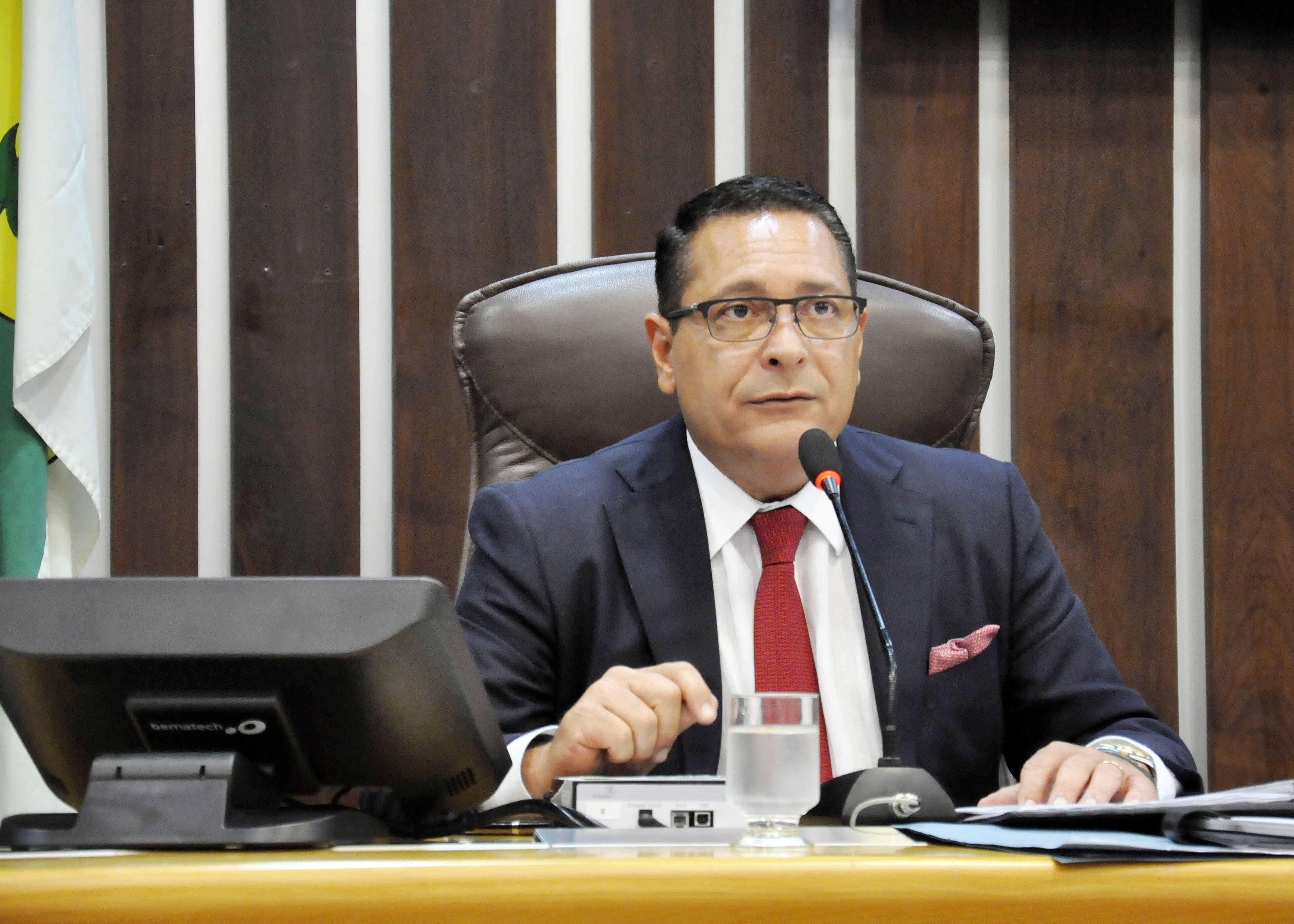 Presidente da Assembleia promulga lei que institui Boletim Legislativo Eletrônico.