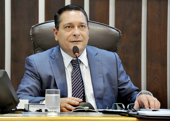 Projeto de Ezequiel Ferreira propõe norma para impedir cobrança de caução indevidamente.