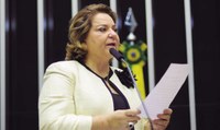 Sandra Rosado vai a Henrique Alves pedir liberação de emendas.