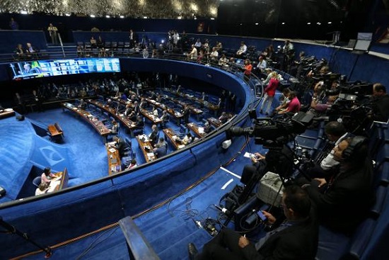 Senado tem últimas votações antes de impeachment e eleições municipais.