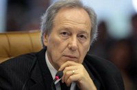 STF sinaliza a governo não haver elementos para afastar Cunha.