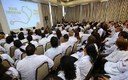 Profissionais concorrerão a 1,2 mil vagas distribuídas em 563 municípios e dois distritos indígenas. Termina hoje prazo para brasileiros se inscreverem no Mais Médicos!